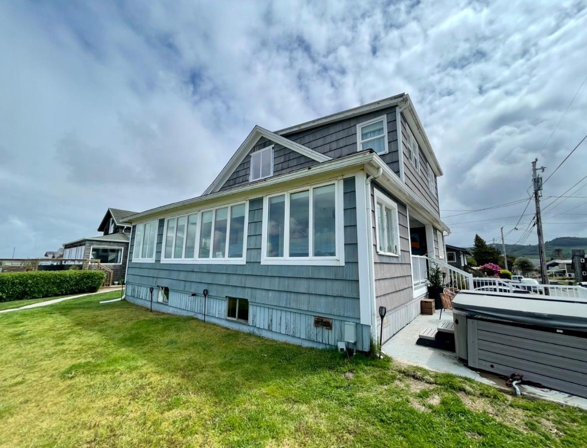 Seaside Beach Front House On The Promenade Exteriér fotografie